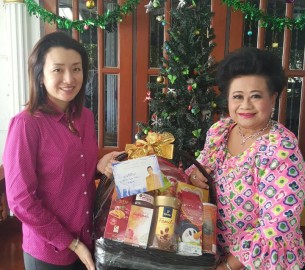สวัสดีปีใหม่คุณสุชานี แสงสุวรรณ
ผู้พิพากษาสมทบศาลเยาวชนและครอบครัว จังหวัดนนทบุรี