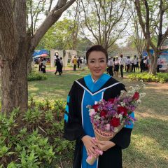 423489E9-F7B1-4FD0-B939-06BCB589A3CE